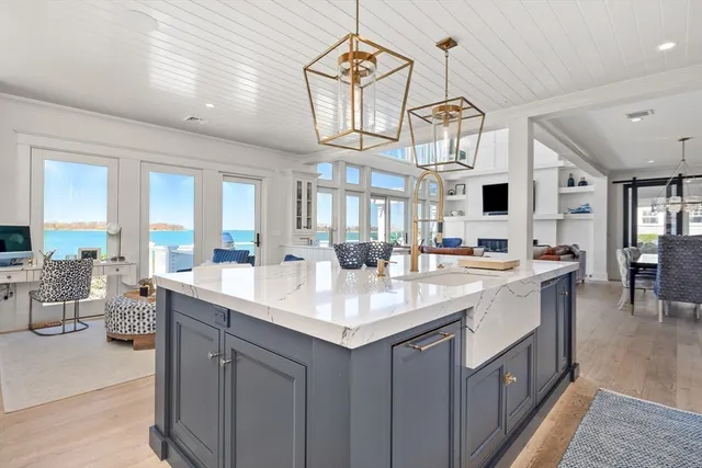 $5,799,000 | 2 Beach Lane, Hingham, MA 02043