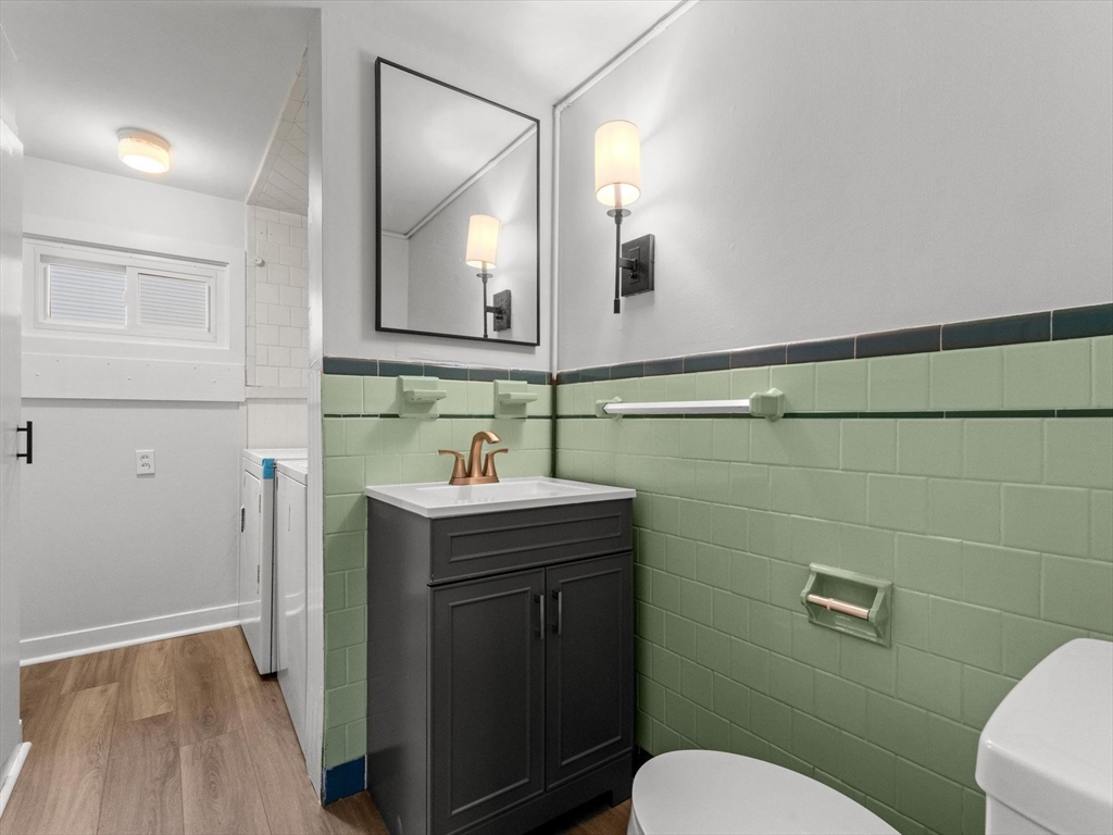 28 Crestview Drive, Unit RHS Westborough, MA 01581 - Photo 14 of 34