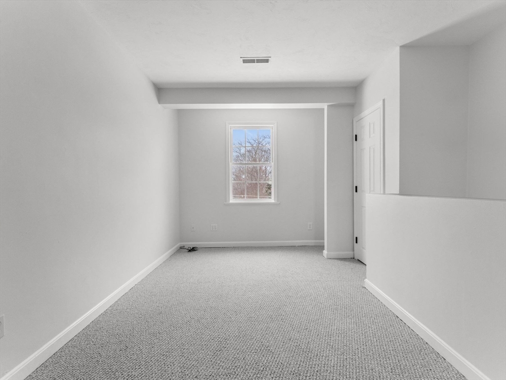 28 Crestview Drive, Unit RHS Westborough, MA 01581 - Photo 25 of 34