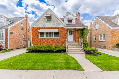$299,000 | 1928 North 72nd Court, Elmwood Park, IL 60707