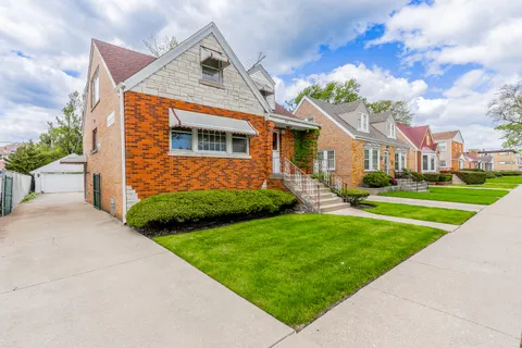 $299,000 | 1928 North 72nd Court, Elmwood Park, IL 60707