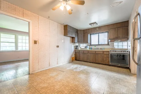 $299,000 | 1928 North 72nd Court, Elmwood Park, IL 60707