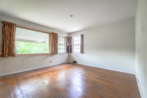$299,000 | 1928 North 72nd Court, Elmwood Park, IL 60707