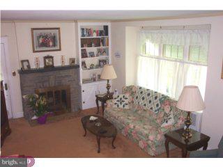 2421 Poplar Road Havertown, PA 19083 - Photo 3 of 6