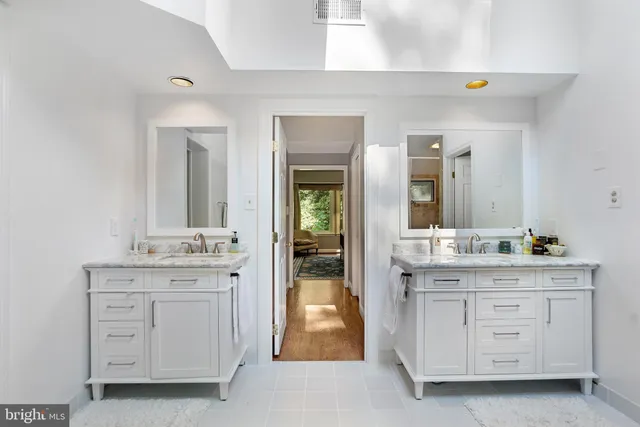 $1,749,999 | 7105 Wilson Lane, Bethesda, MD 20817