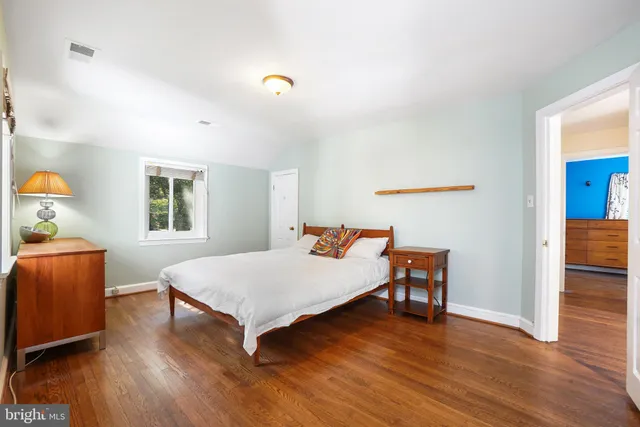 $1,749,999 | 7105 Wilson Lane, Bethesda, MD 20817