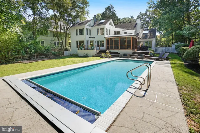 $1,749,999 | 7105 Wilson Lane, Bethesda, MD 20817