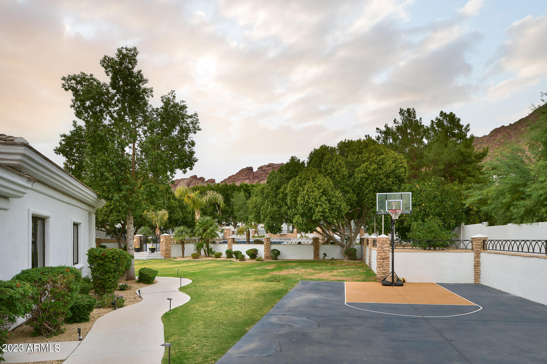 5134 East Palomino Road Phoenix, AZ 85018 - Photo 24 of 29