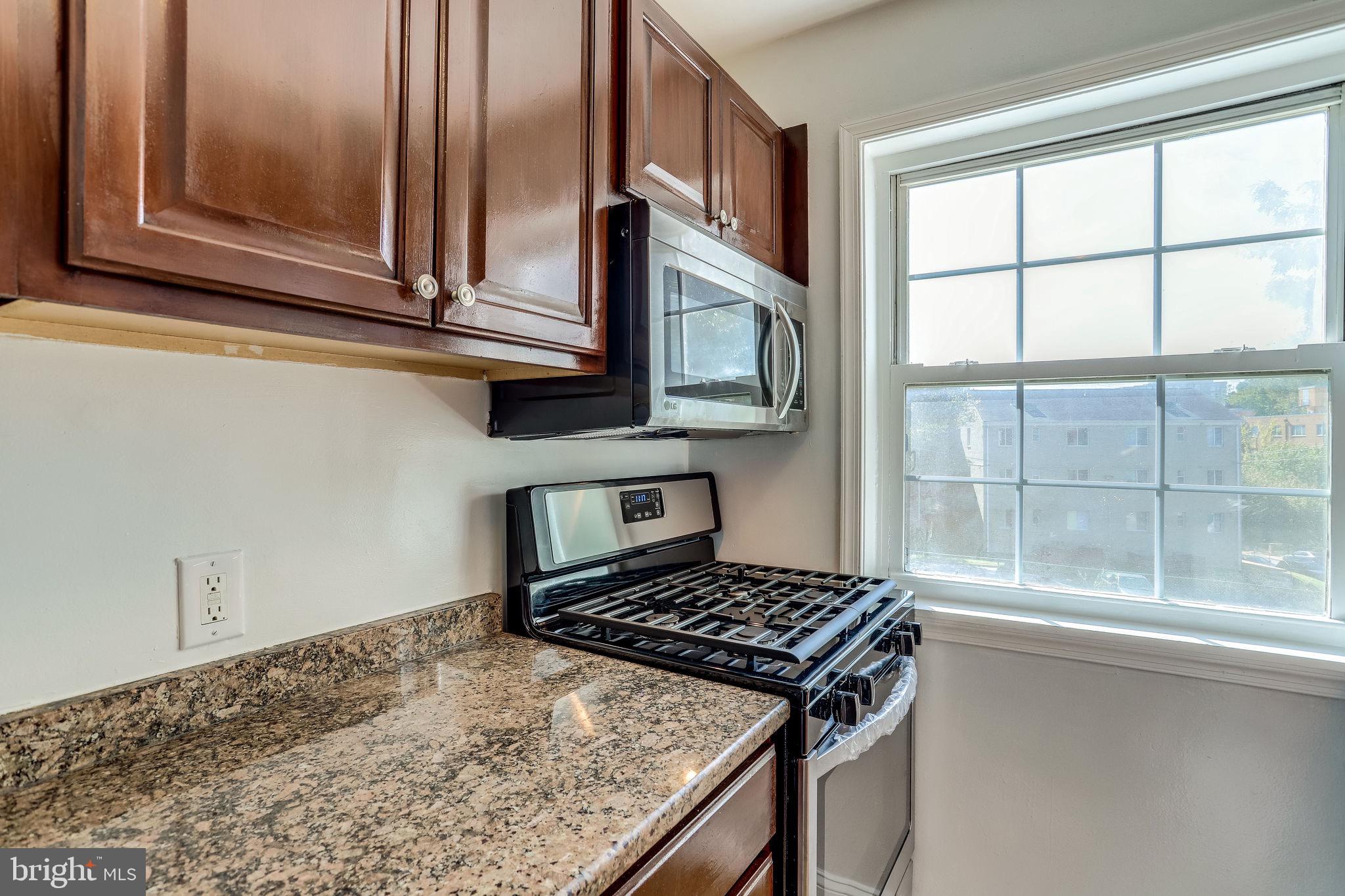 5226 8th Road South, Unit 4 Arlington, VA 22204 - Photo 13 of 39 Gallery Image 13
