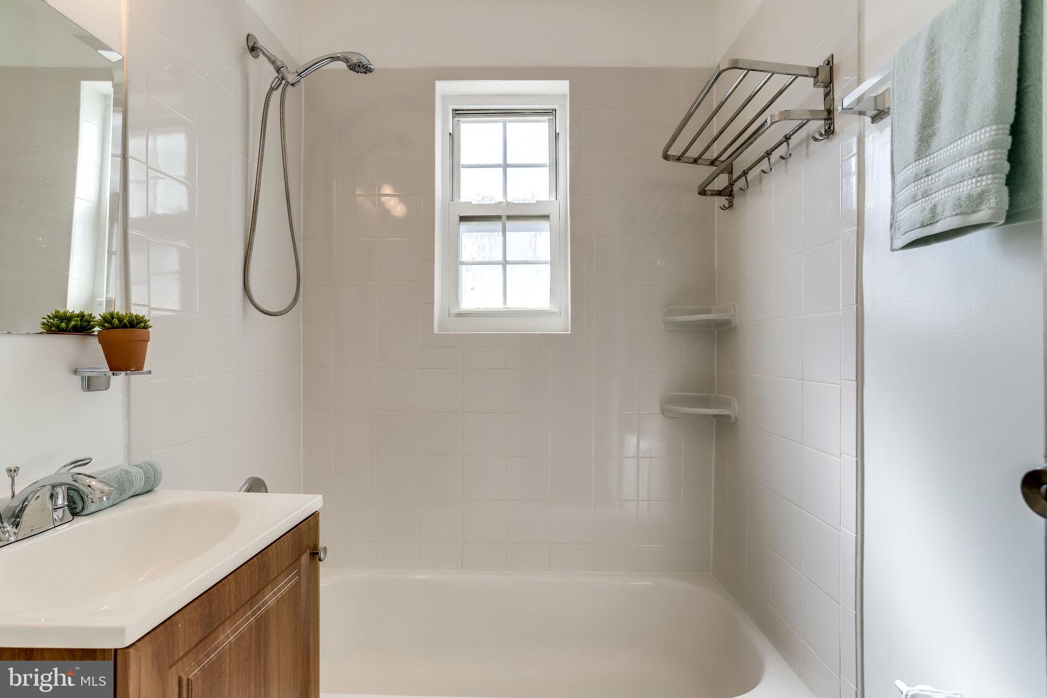 5226 8th Road South, Unit 4 Arlington, VA 22204 - Photo 22 of 39 Gallery Image 22