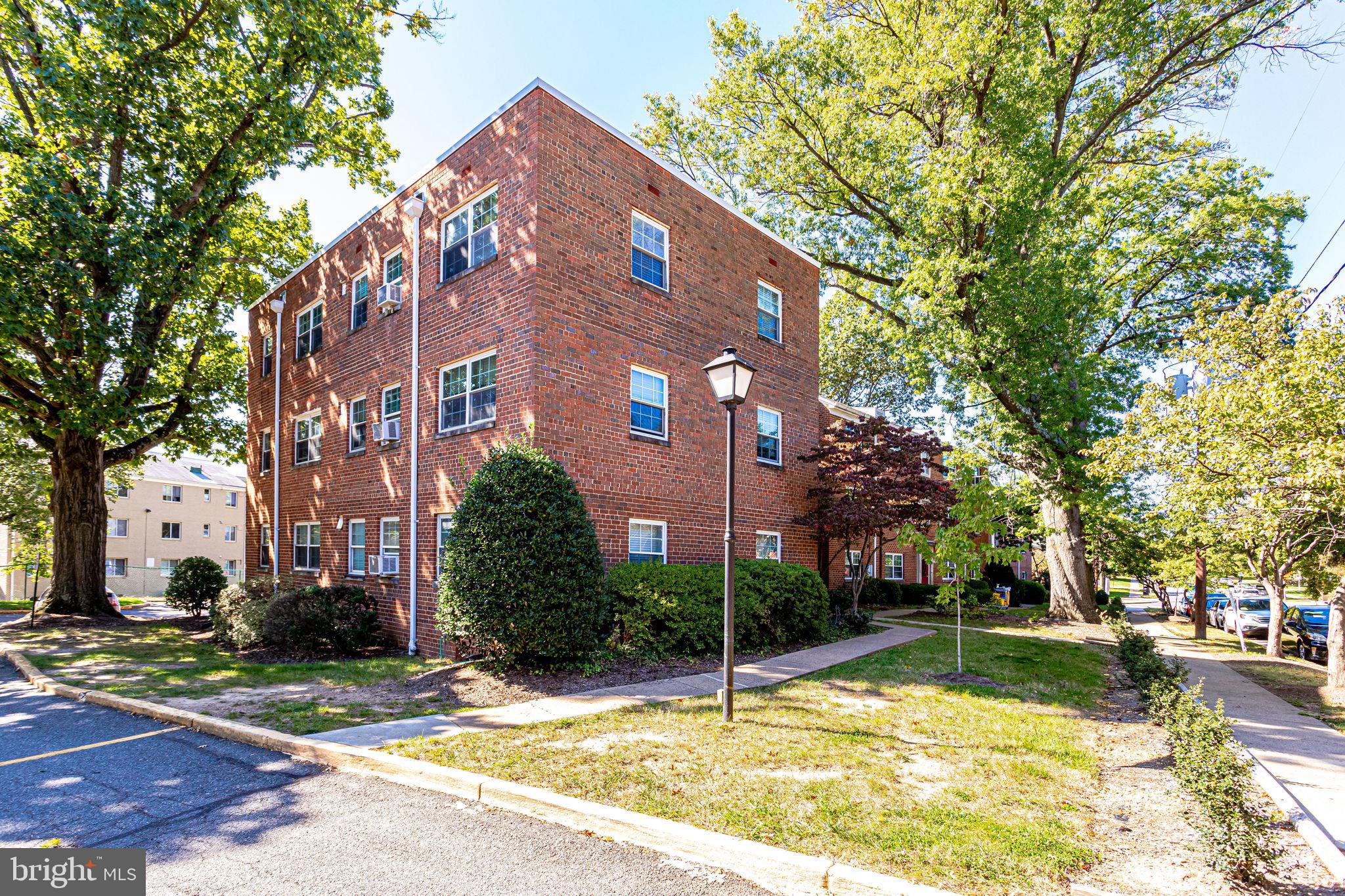 5226 8th Road South, Unit 4 Arlington, VA 22204 - Photo 30 of 39 Gallery Image 30