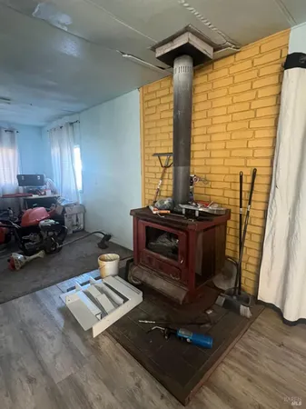 a view of a storage & utility room