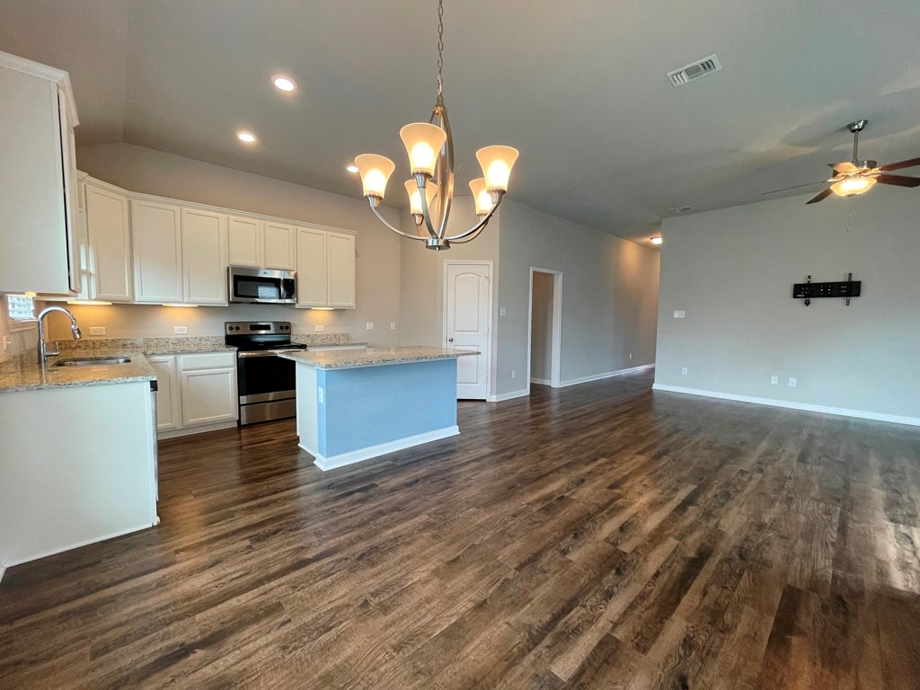 8113 Northgate Loop Temple, TX 76502 - Photo 5 of 33