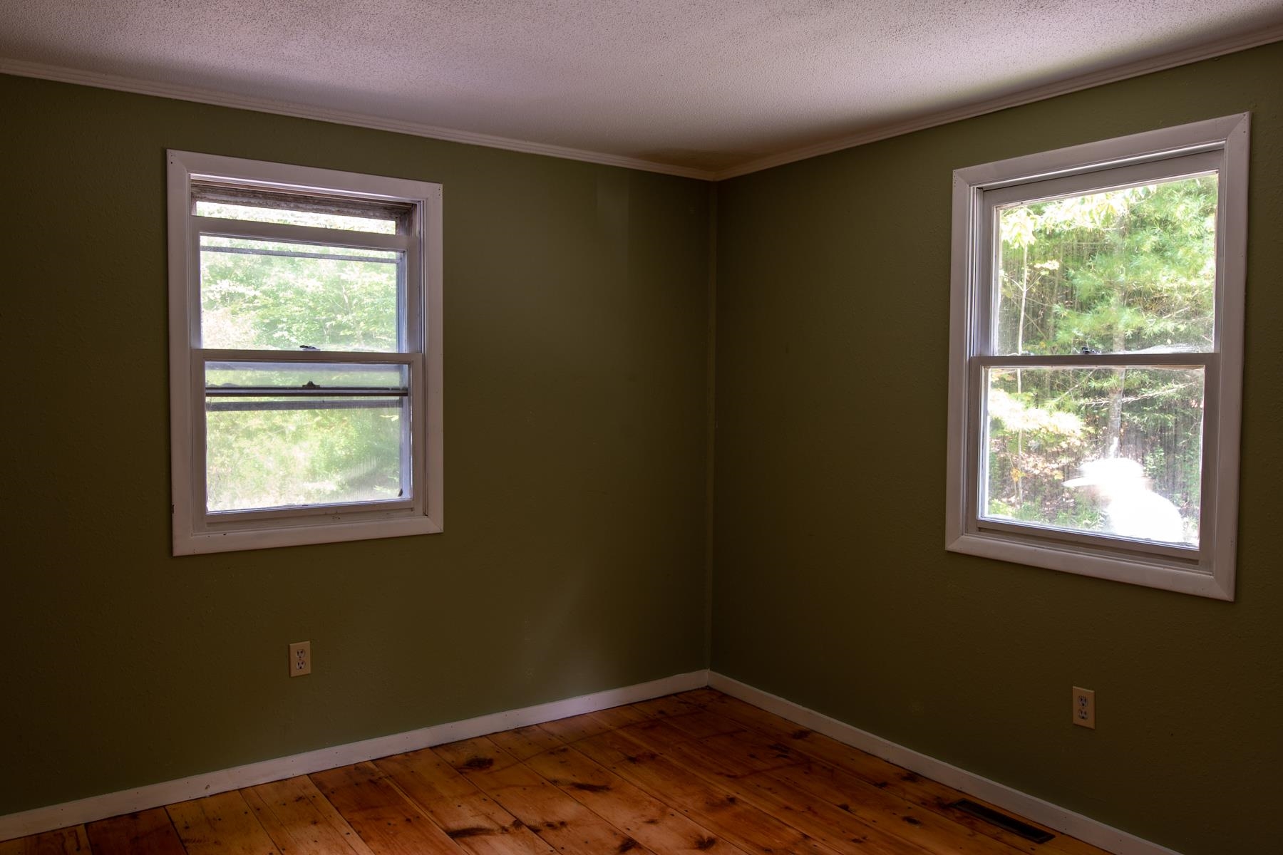 102 Roberts Road Londonderry, VT 05148 - Photo 14 of 20
