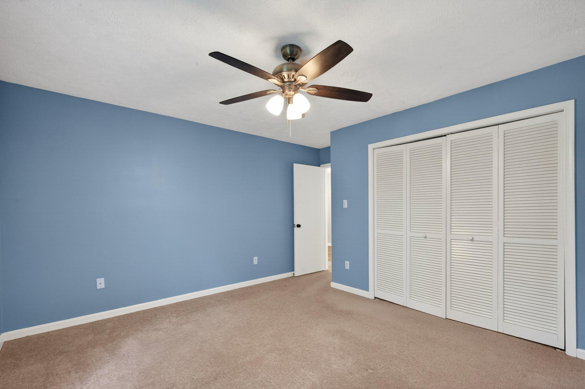 10146 Oakton Terrace Road, Unit 10146 Oakton, VA 22124 - Photo 18 of 25 LARGE Closet