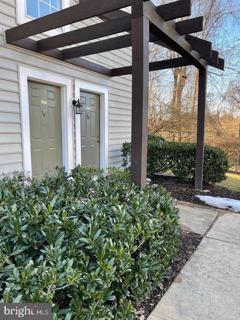 10146 Oakton Terrace Road, Unit 10146 Oakton, VA 22124 - Photo 2 of 3