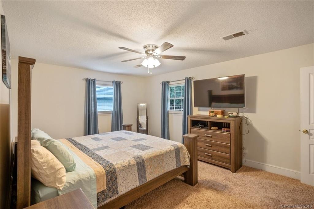 8932 Powell Road Charlotte, NC 28215 - Photo 22 of 28 Gallery Image 22