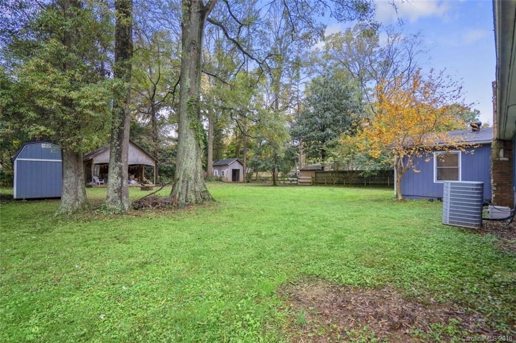 8932 Powell Road Charlotte, NC 28215 - Photo 4 of 28 Gallery Image 4