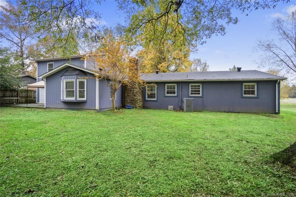 8932 Powell Road Charlotte, NC 28215 - Photo 5 of 28 Gallery Image 5