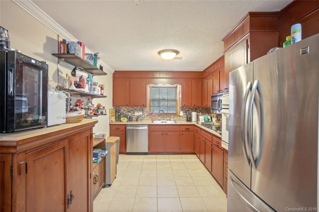 8932 Powell Road Charlotte, NC 28215 - Photo 9 of 28 Gallery Image 9