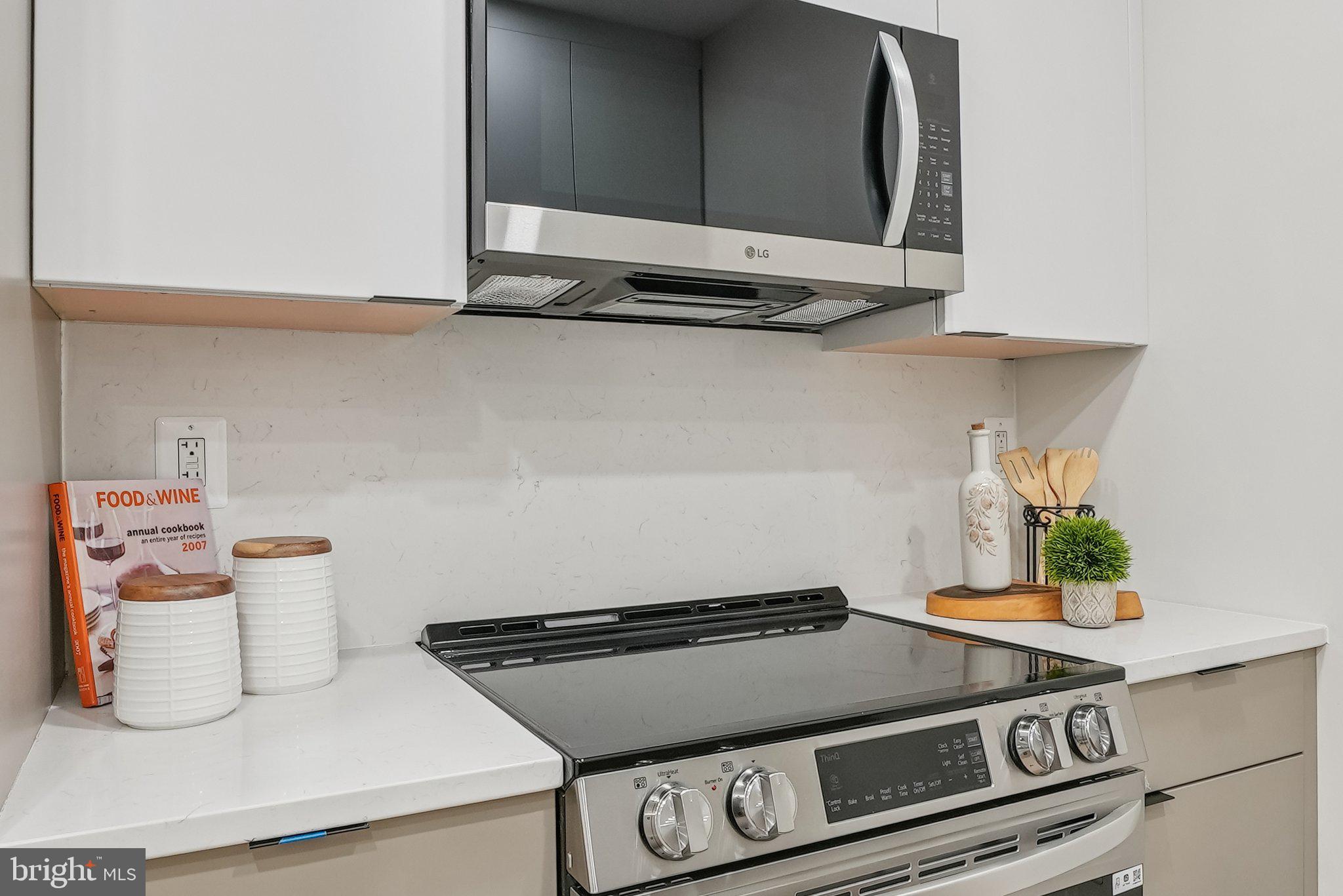 2134 Wisconsin Avenue Northwest, Unit 2 Washington, DC 20007 - Photo 6 of 38