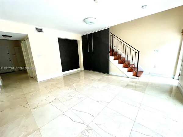 $6,500 | 10672 Southwest 77th Avenue, Unit 10672, Pinecrest, FL 33156