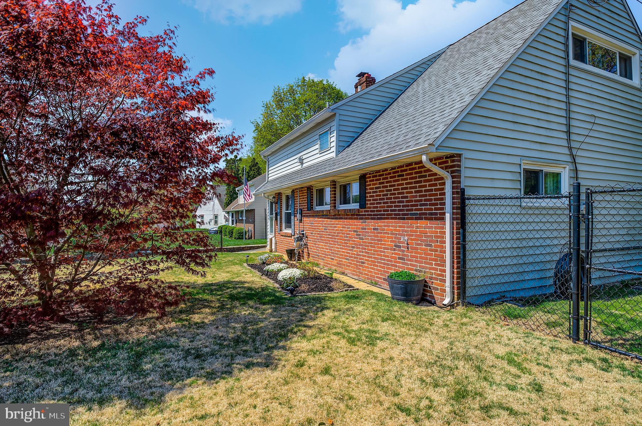 9104 Verree Road Philadelphia, PA 19115 - Photo 2 of 31