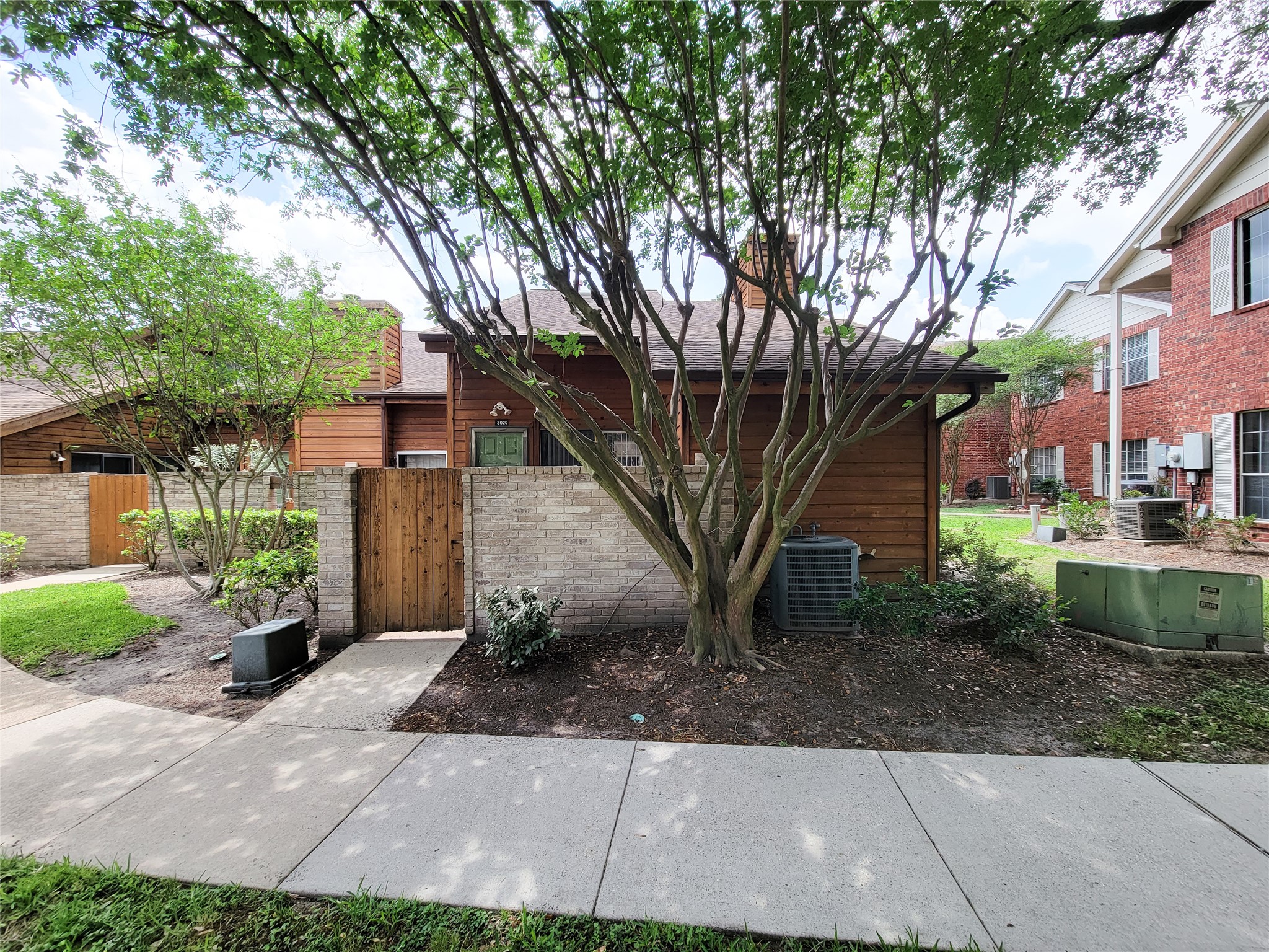 3020 Windchase Boulevard Houston, TX 77082 - Photo 3 of 39