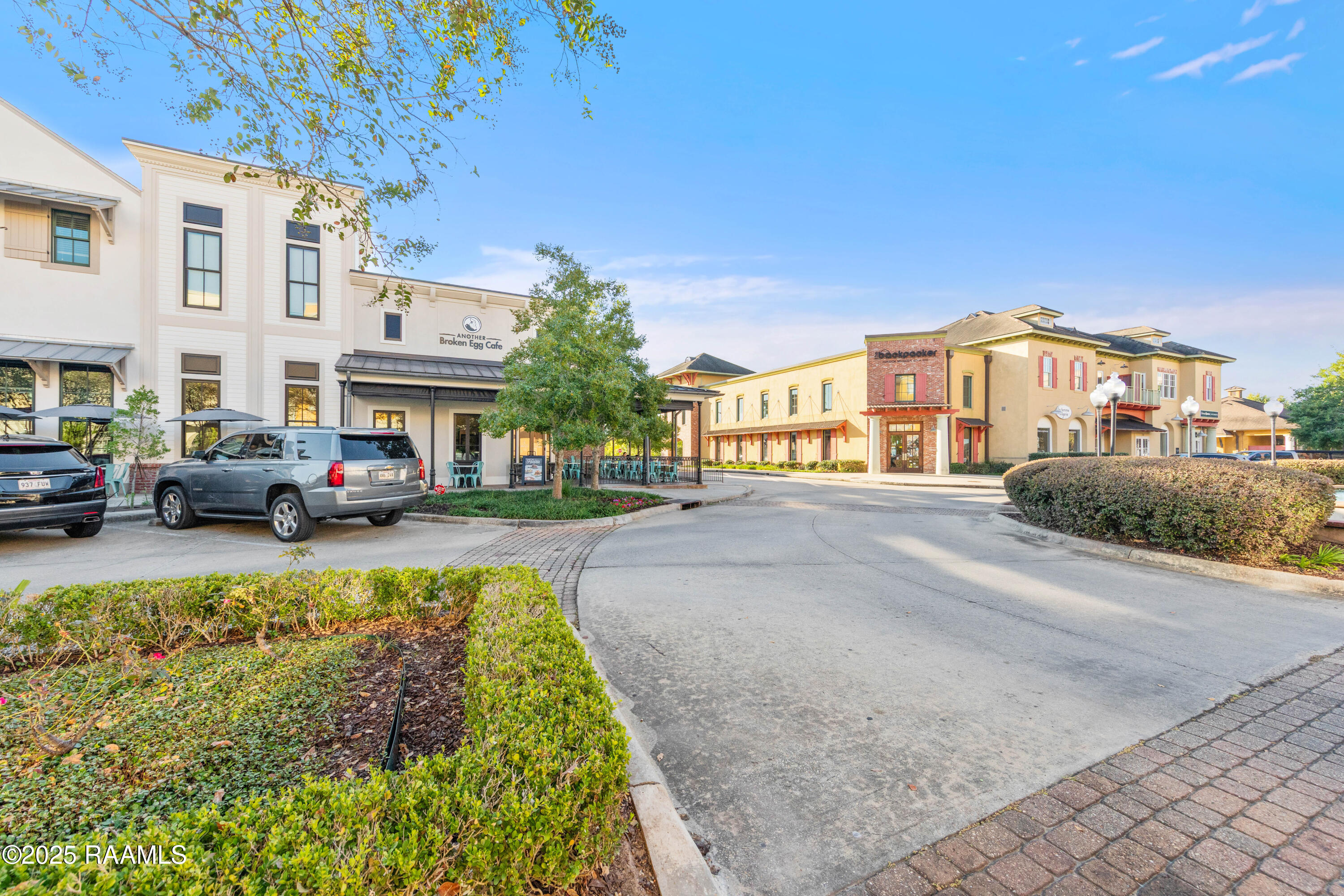 112 Rue Promenade, Unit 1 Lafayette, LA 70508 - Photo 2 of 11 112RuePromenade-4