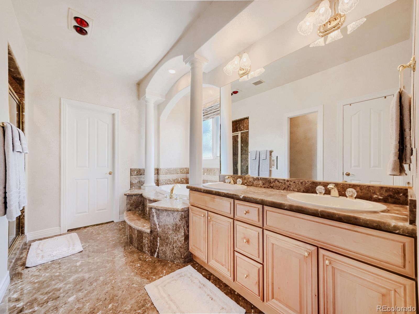 7526 Routt Lane Arvada, CO 80005 - Photo 19 of 38