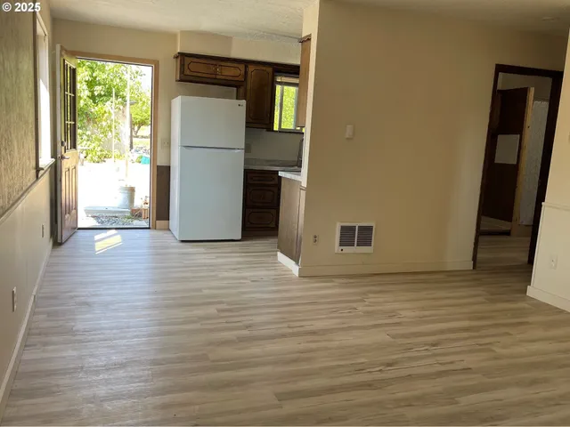 $399,000 | 903 Southwest Pucker Huddle Road, White Salmon, WA 98672