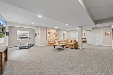 $1,175,000 | Undisclosed Address, Fontana, WI 53125