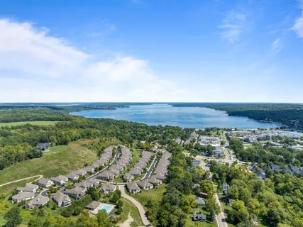 $1,175,000 | Undisclosed Address, Fontana, WI 53125