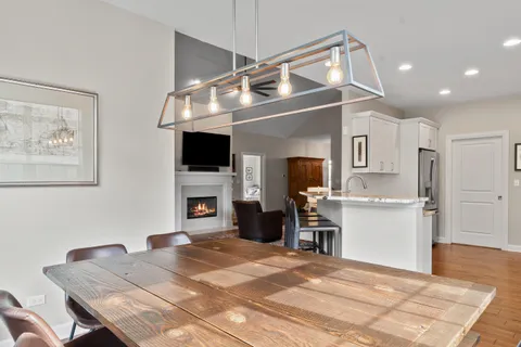 $1,149,000 | 109 Lake Vista Circle, Fontana, WI 53125