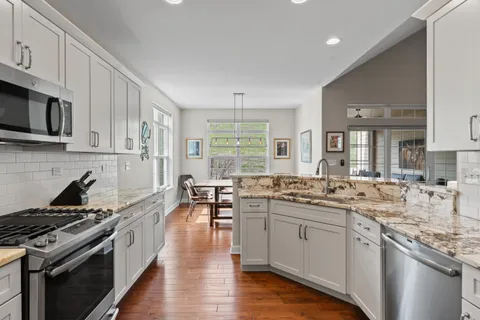 $1,175,000 | Undisclosed Address, Fontana, WI 53125