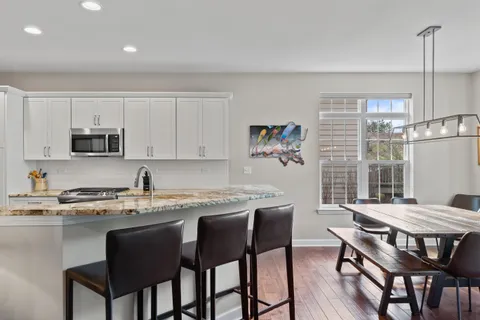 $1,149,000 | 109 Lake Vista Circle, Fontana, WI 53125