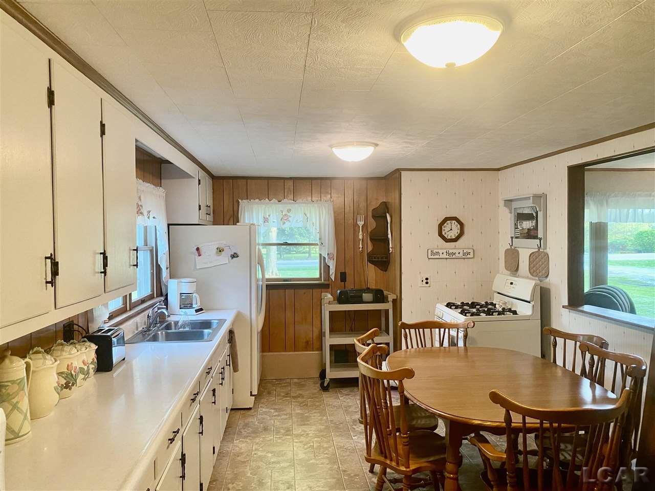 14580 Hudson Road Hudson, MI 49247 - Photo 5 of 27
