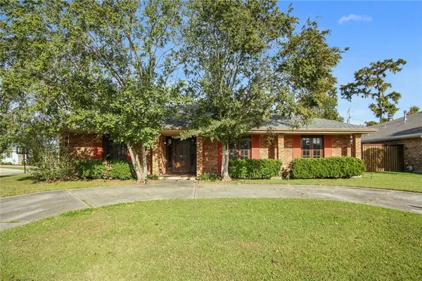 $2,000 | 11 Ashland Drive, Destrehan, LA 70047