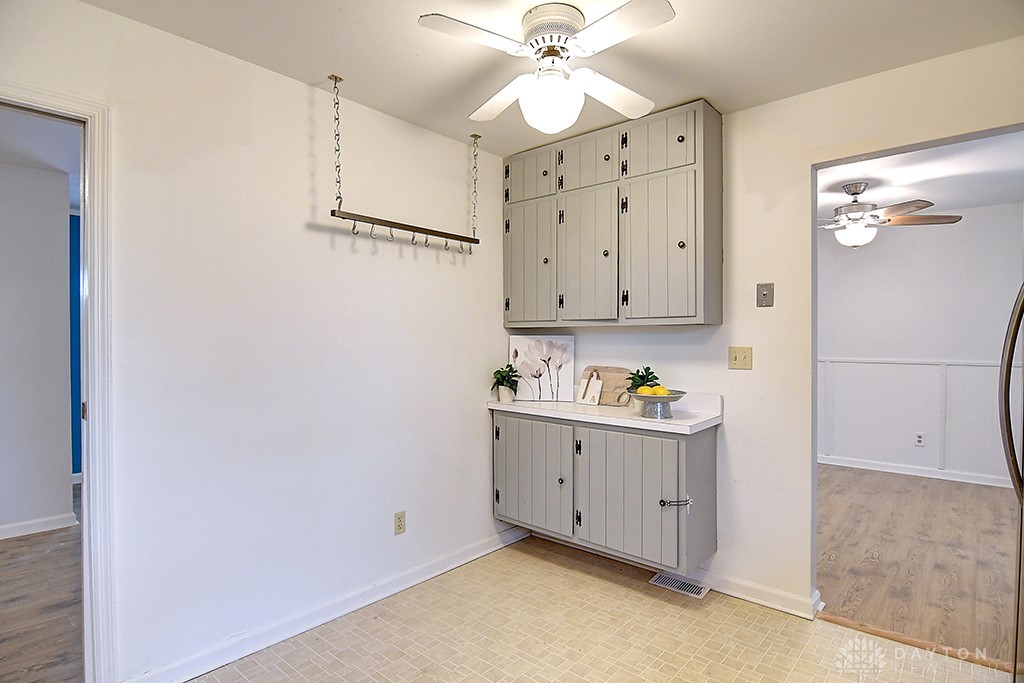 710 Spring Ridge Place Centerville, OH 45458 - Photo 12 of 33 Gallery Image 12
