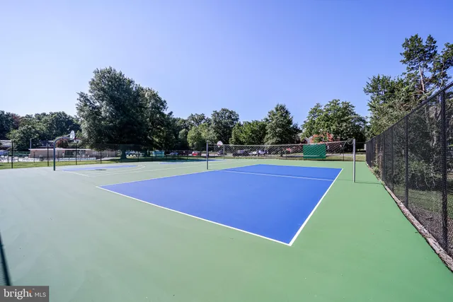 a view of a tennis court