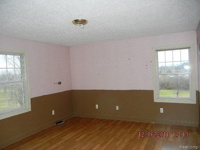 912 Chase Lake Road Howell, MI 48855 - Photo 19 of 23 DSCN0633.JPG