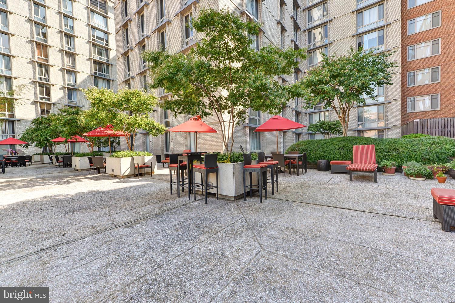 940 25th Street Northwest, Unit 514S Washington, DC 20037 - Photo 19 of 30 Urban oasis with vibrant seating.