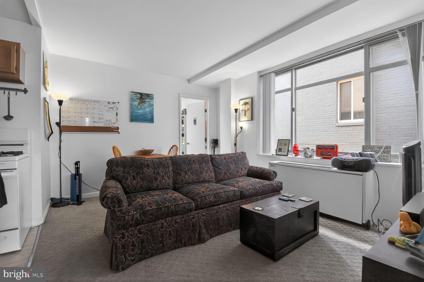940 25th Street Northwest, Unit 514S Washington, DC 20037 - Photo 3 of 30 Living Room