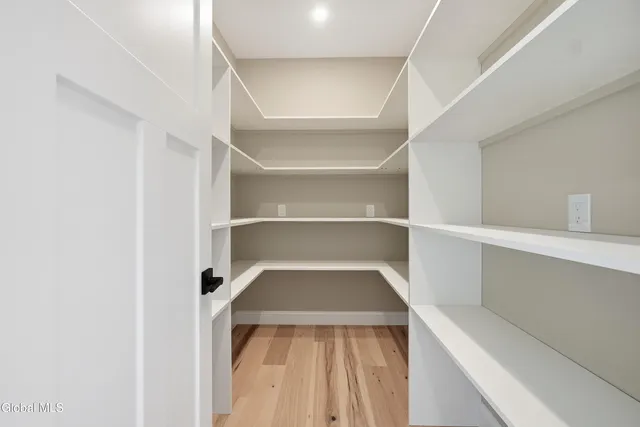 $825,000 | 1 Welding Way, Colonie, NY 12047