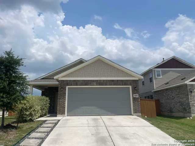 $269,950 | 369 Spinnaker Loop, Kyle, TX 78640
