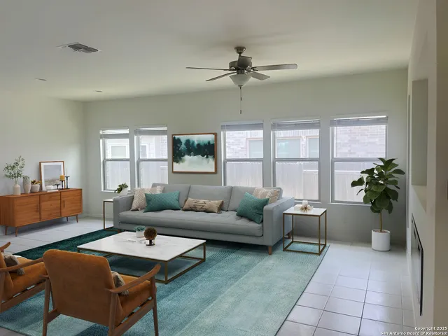 $269,950 | 369 Spinnaker Loop, Kyle, TX 78640