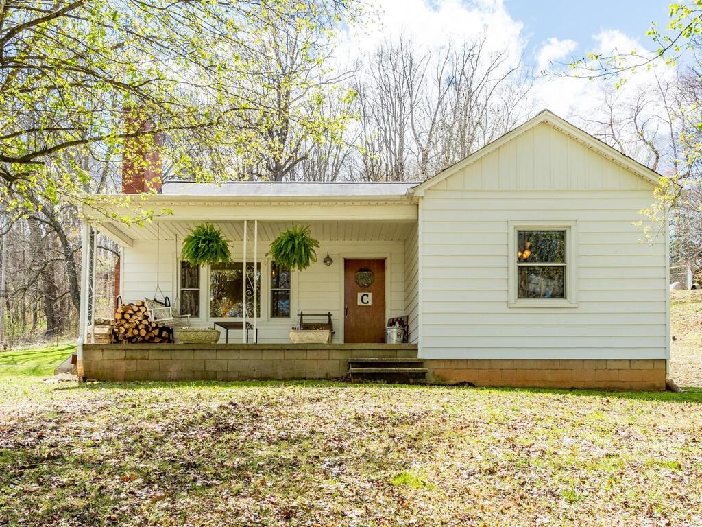 3026 Dutch Cove Road Canton, NC 28716 - Photo 1 of 37 Gallery Image 1