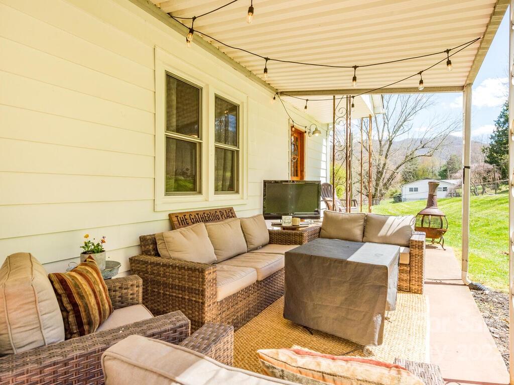 3026 Dutch Cove Road Canton, NC 28716 - Photo 29 of 37 Gallery Image 29