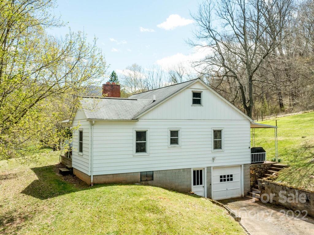 3026 Dutch Cove Road Canton, NC 28716 - Photo 8 of 37 Gallery Image 8