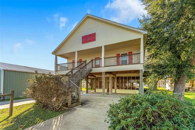 $275,000 | 122 Bank Street, Lake Charles, LA 70607